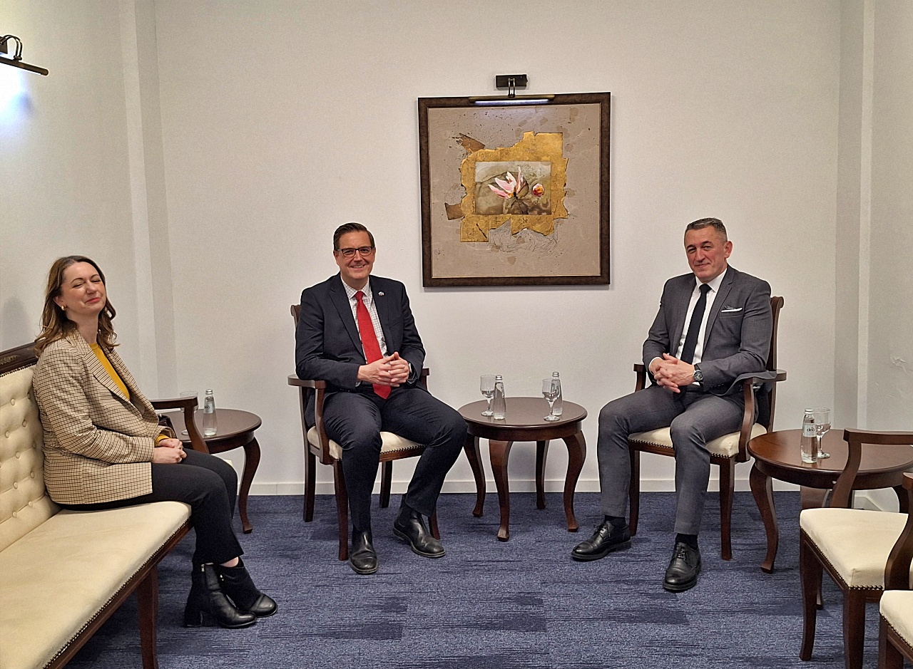 Ambasadori slloven Borut Blaj dhe Ministri Nenad Rašić mbi situatën politike dhe pozitën e komuniteteve